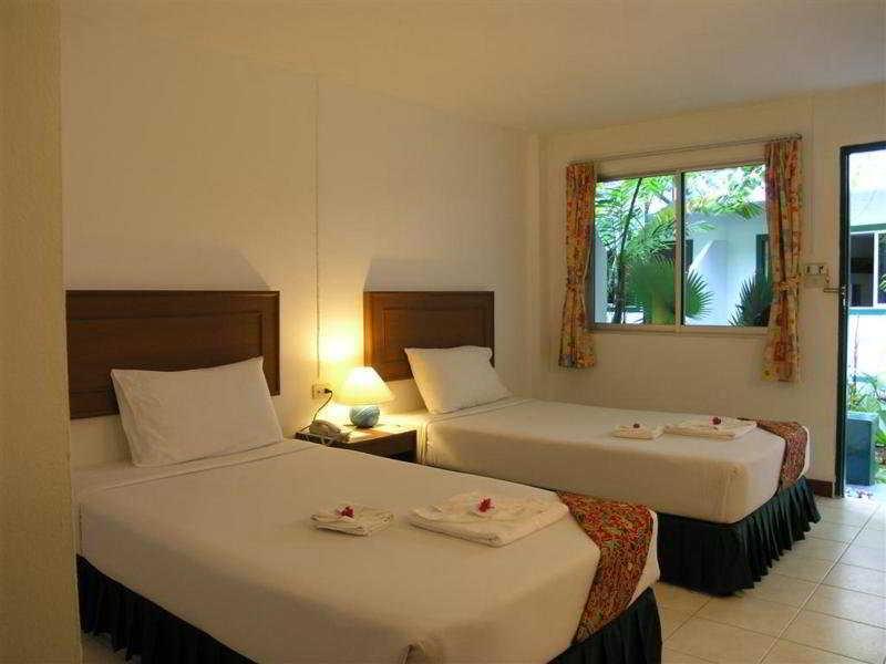 Kamala Beach Inn Phuket Dış mekan fotoğraf